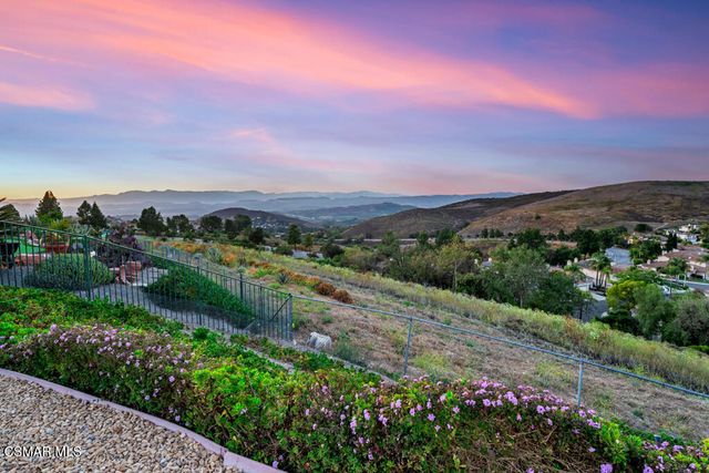 2147 Mccrea Road, Thousand Oaks, CA 91362
