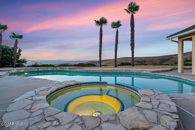 2147 Mccrea Road, Thousand Oaks, CA 91362