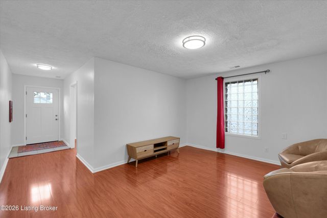 1108 Schiller Ave, Louisville, KY 40204