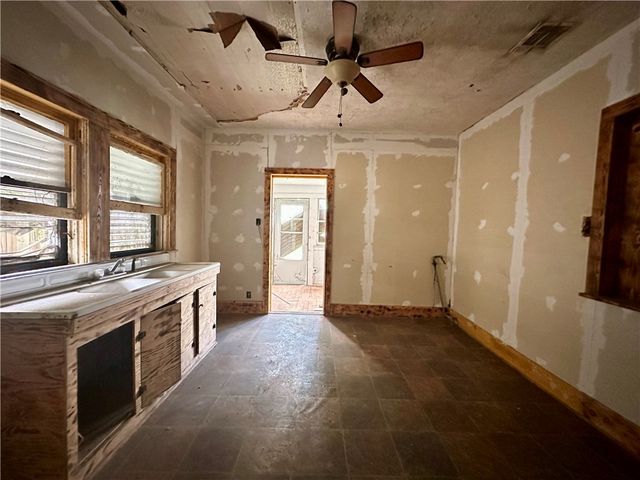 904 Buford St, Corpus Christi, TX 78404