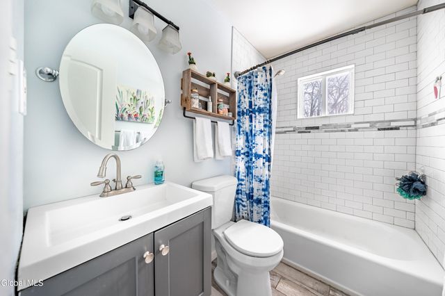 48 Hathorn Boulevard, Saratoga Springs, NY 12866