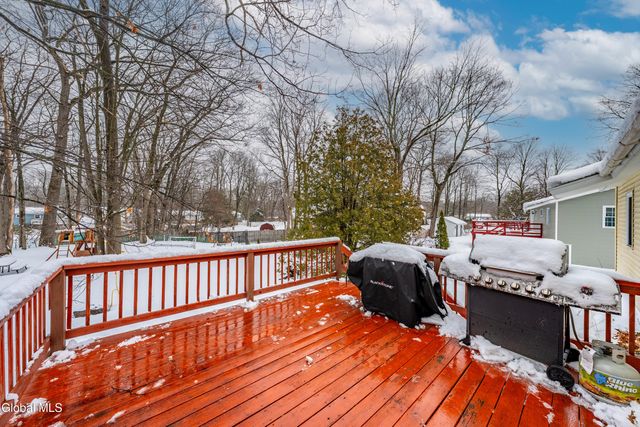 48 Hathorn Boulevard, Saratoga Springs, NY 12866