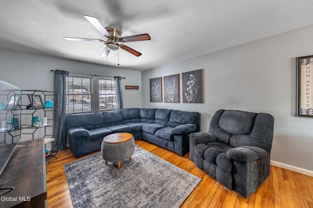 48 Hathorn Boulevard, Saratoga Springs, NY 12866