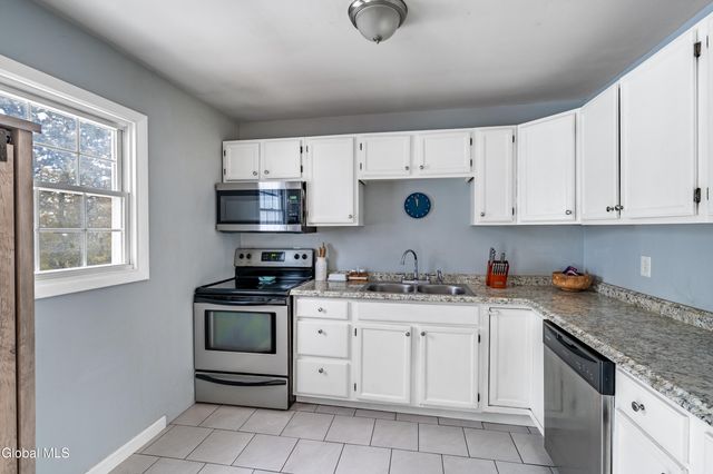 48 Hathorn Boulevard, Saratoga Springs, NY 12866