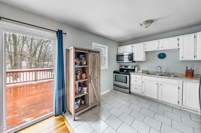 48 Hathorn Boulevard, Saratoga Springs, NY 12866