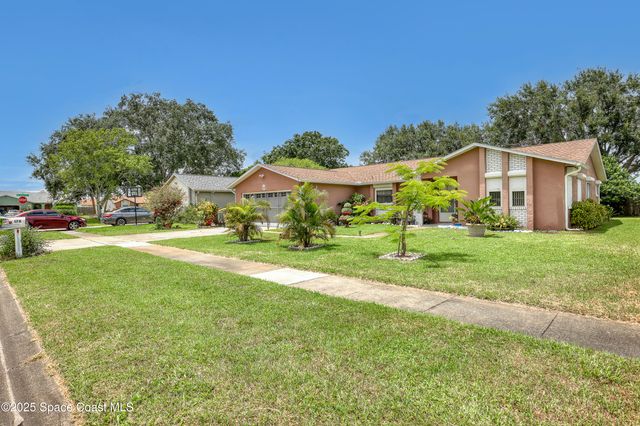178 Cinnamon Lake Circle, Melbourne, FL 32901