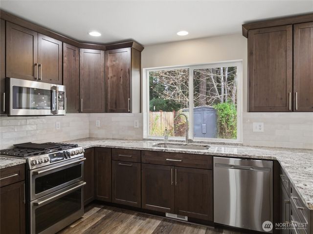 6740 Kirsop Village Drive SW, Olympia, WA 98512