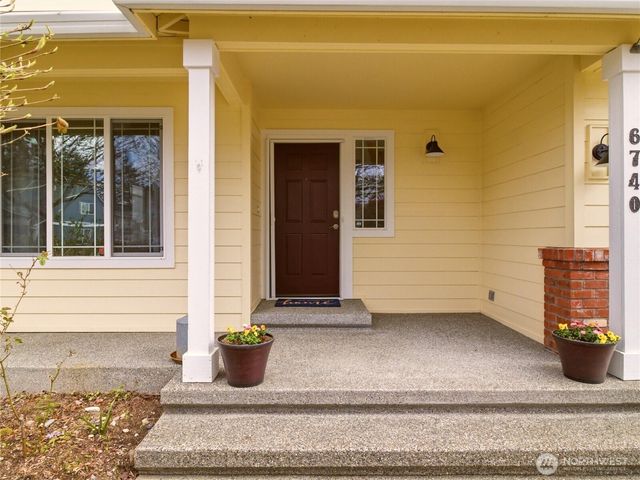 6740 Kirsop Village Drive SW, Olympia, WA 98512