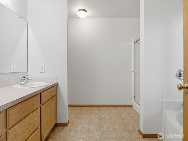 6740 Kirsop Village Drive SW, Olympia, WA 98512