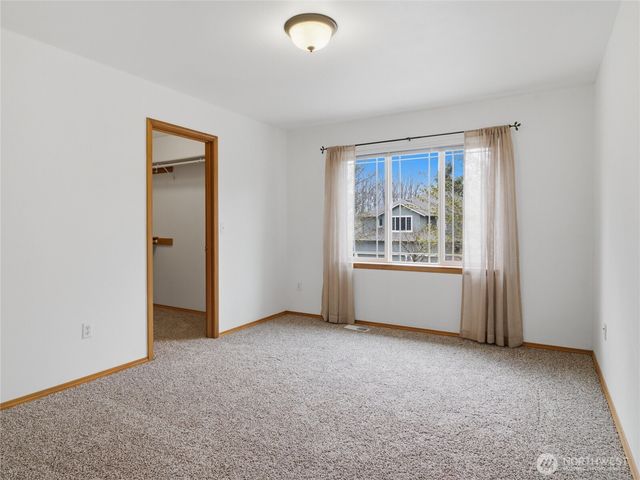 6740 Kirsop Village Drive SW, Olympia, WA 98512