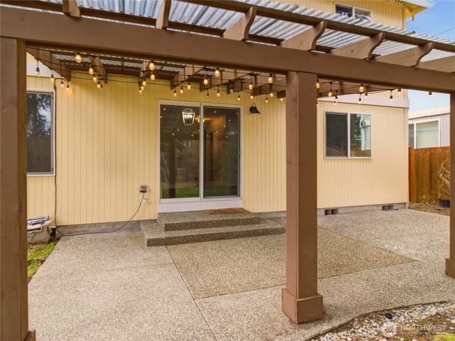 6740 Kirsop Village Drive SW, Olympia, WA 98512