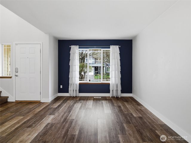 6740 Kirsop Village Drive SW, Olympia, WA 98512