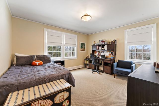 326 Heathcote Road, Scarsdale, NY 10583