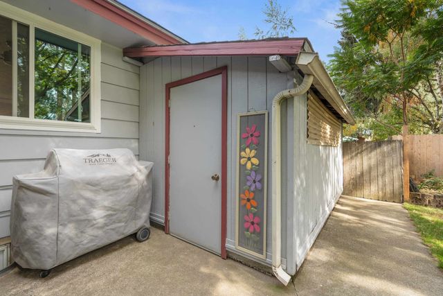 3105 W Beacon Ave, Spokane, WA 99208