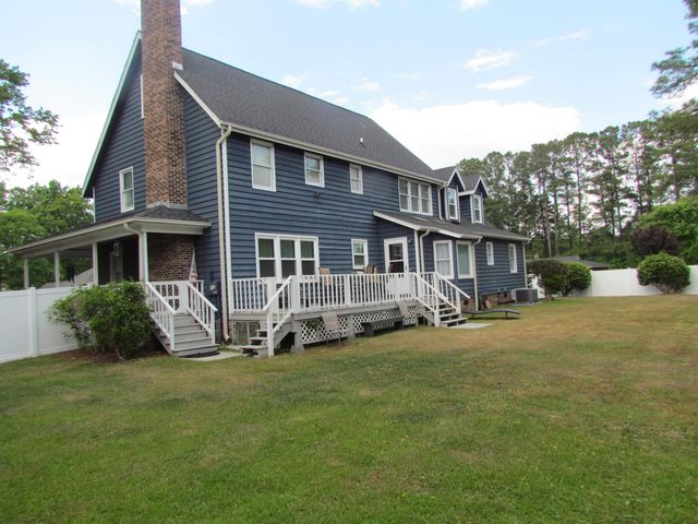 322 St. Andrews Ln., Myrtle Beach, SC 29588