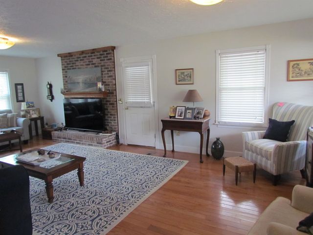 322 St. Andrews Ln., Myrtle Beach, SC 29588