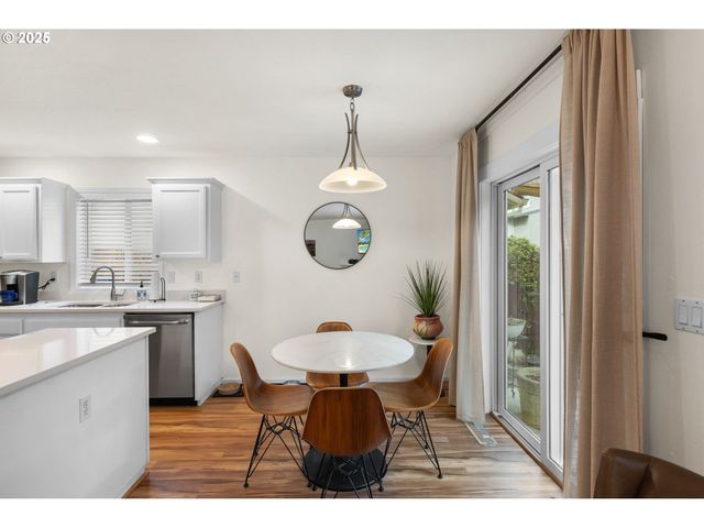 1021 Sw 24TH St, Troutdale, OR 97060