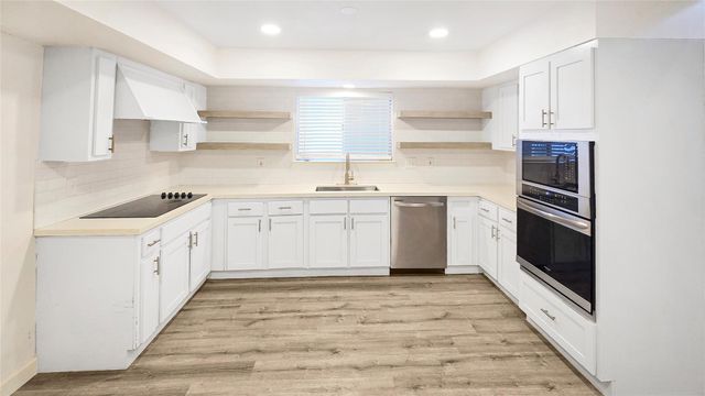 12811 Ashford Knoll Drive, Houston, TX 77082