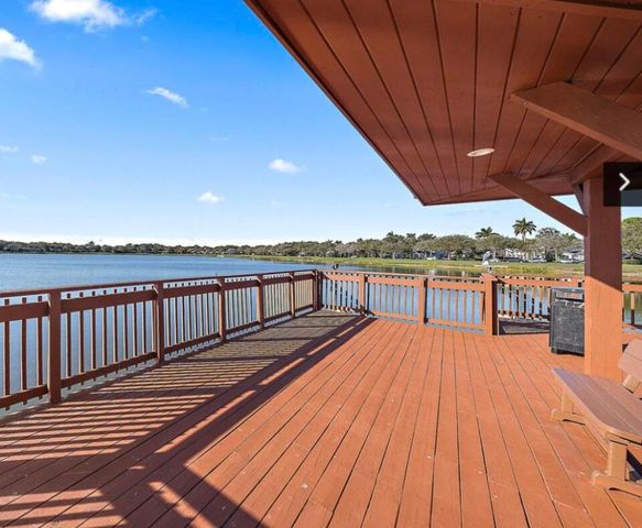 111 Evergrene Parkway, Palm Beach Gardens, FL 33410