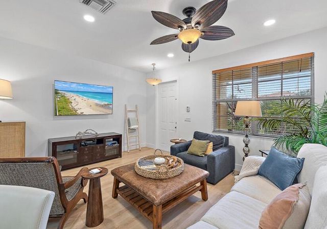 111 Evergrene Parkway, Palm Beach Gardens, FL 33410