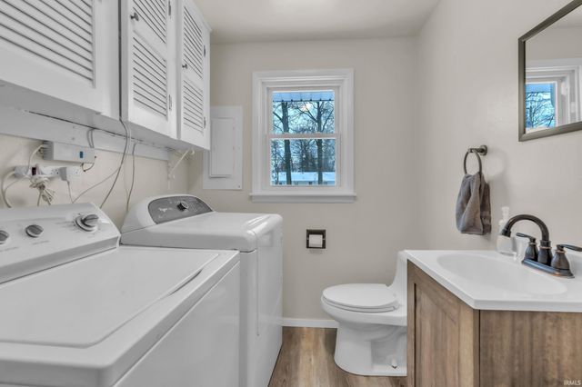 2316 Lima Lane, Fort Wayne, IN 46818