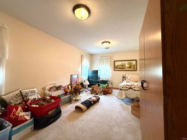 927 Woodridge Court, Decatur, IN 46733