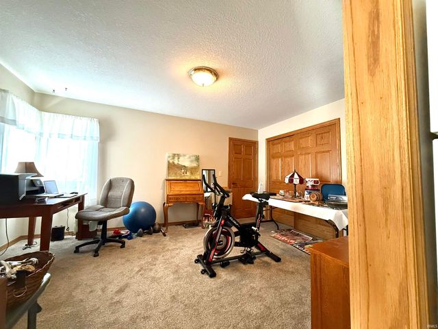 927 Woodridge Court, Decatur, IN 46733