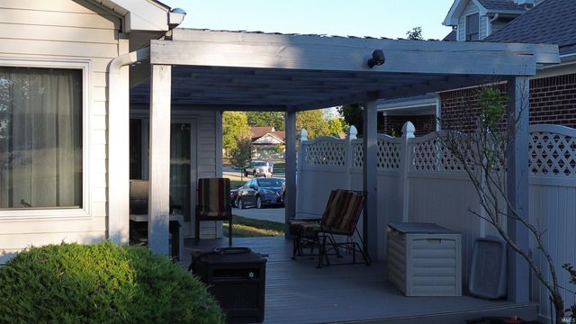 927 Woodridge Court, Decatur, IN 46733