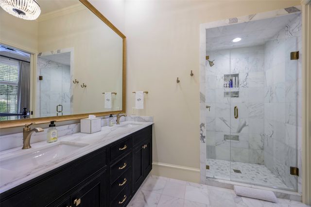 5926 Chipping Way, Dallas, TX 75252