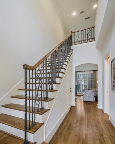 5926 Chipping Way, Dallas, TX 75252