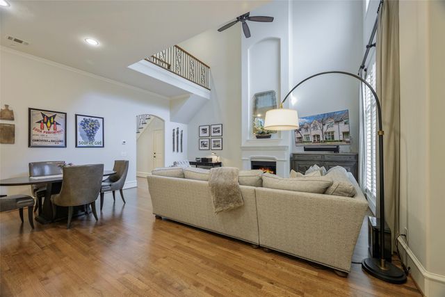 5926 Chipping Way, Dallas, TX 75252