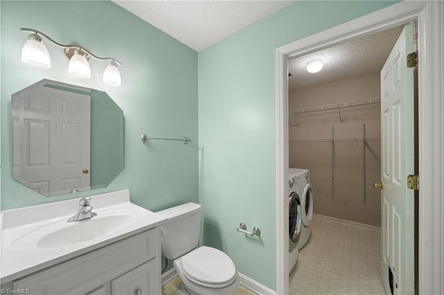 4420 Eagles Nest Drive, Winston-salem, NC 27127
