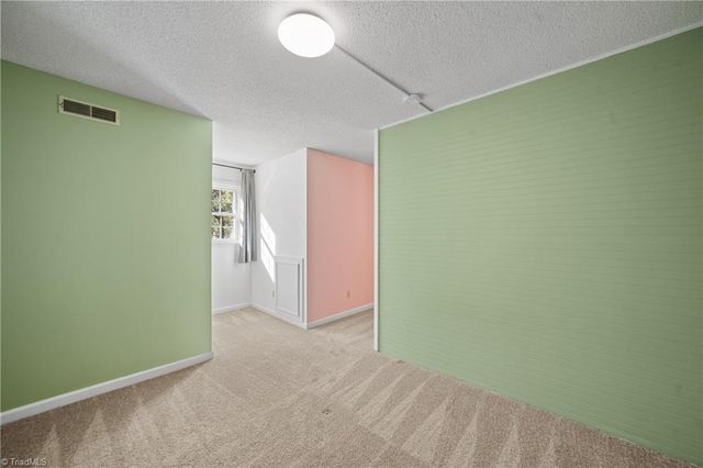 4420 Eagles Nest Drive, Winston-salem, NC 27127