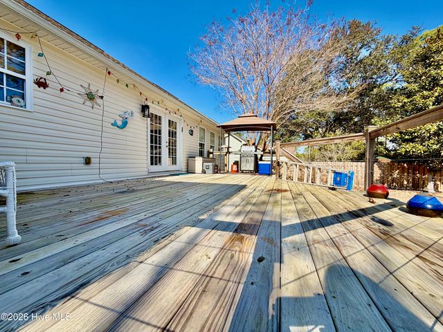 1960 Pinehurst Road, Southport, NC 28461