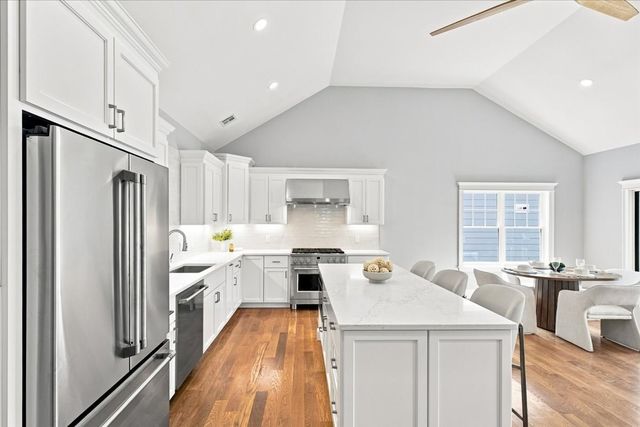 1549 Washington St 2, Walpole, MA 02081