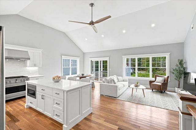 1549 Washington St 2, Walpole, MA 02081