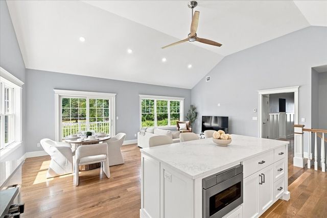 1549 Washington St 2, Walpole, MA 02081