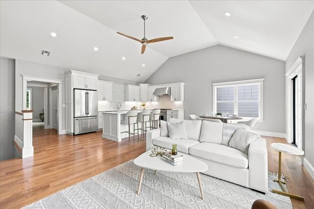 1549 Washington St 2, Walpole, MA 02081