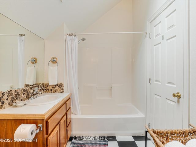 277 Huddle Road, Ketchikan, AK 99901