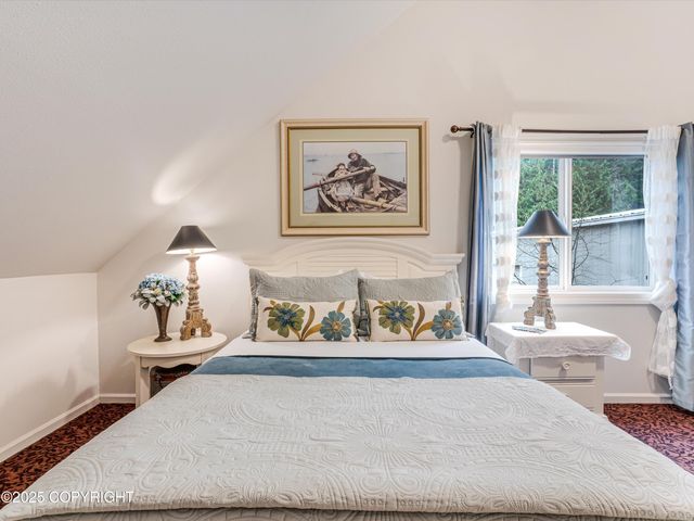 277 Huddle Road, Ketchikan, AK 99901