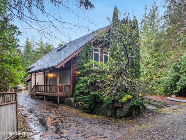 277 Huddle Road, Ketchikan, AK 99901