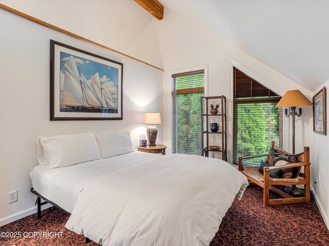 277 Huddle Road, Ketchikan, AK 99901