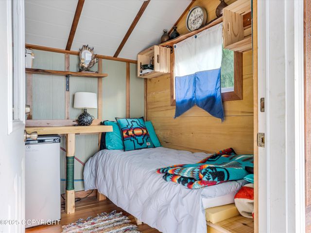 277 Huddle Road, Ketchikan, AK 99901