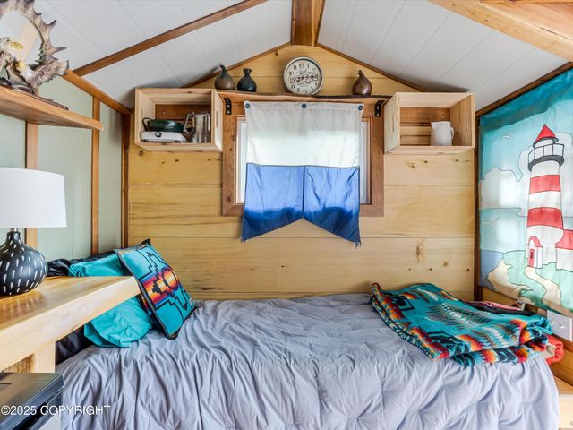 277 Huddle Road, Ketchikan, AK 99901