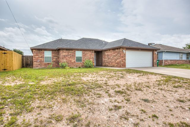 2218 N Poe Street, San Angelo, TX 76903