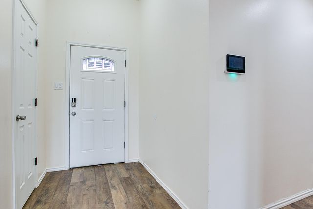 2218 N Poe Street, San Angelo, TX 76903