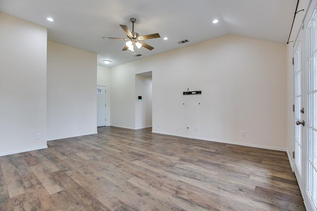 2218 N Poe Street, San Angelo, TX 76903