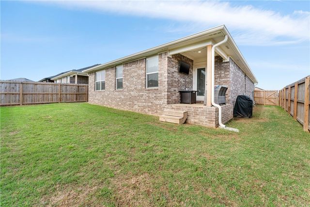 3785 Pinecrest Street, Springdale, AR 72764