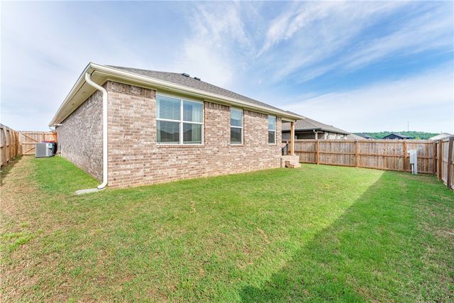3785 Pinecrest Street, Springdale, AR 72764