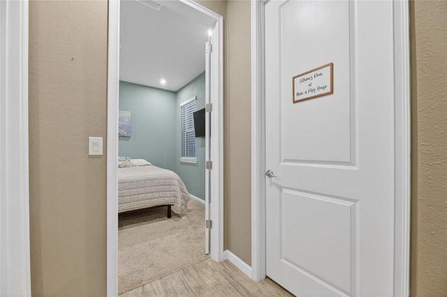 3766 LAUGHING DOVE AVENUE, Sun City Center, FL 33573
